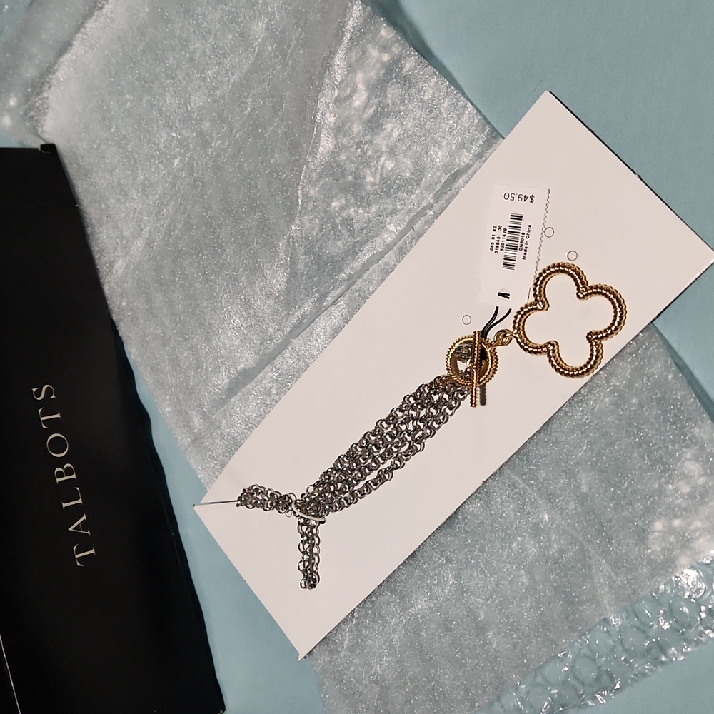 🍀Beautiful St. Patty's Day Clover Necklace Talbots NWT🍀